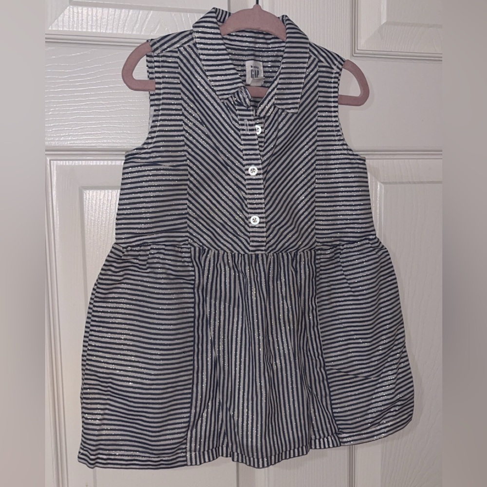 GAP Black and White Button Down Shirt Nautical-Inspired
